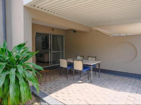 Lakeview Cabanas - Unit 5 - Patio