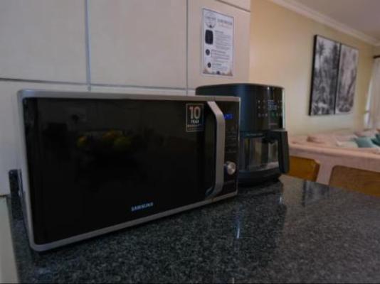Lakeview Cabanas - Unit 5 - Kitchenette