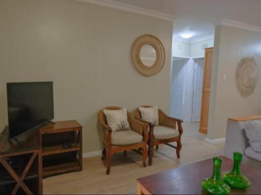 Lakeview Cabanas - Unit 5 - TV and multimedia