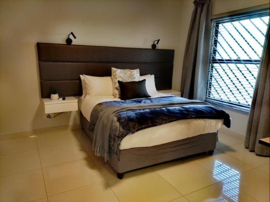 Room image 4