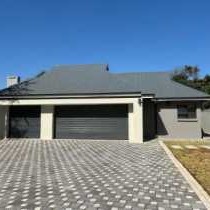 Stay Local Kruger - Property / Building