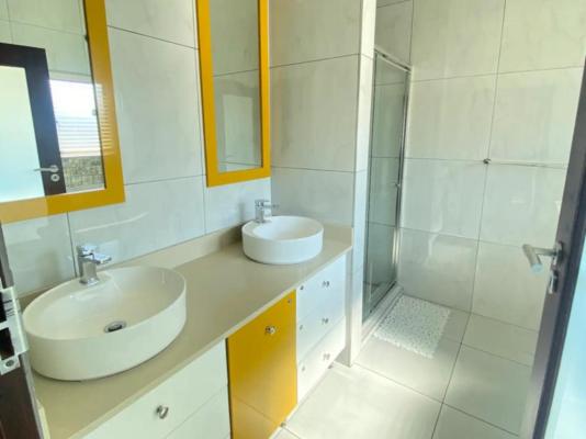 Room image 7