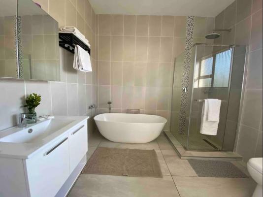 Room image 20