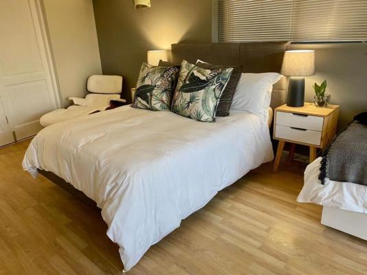 Rose's Place - 273625