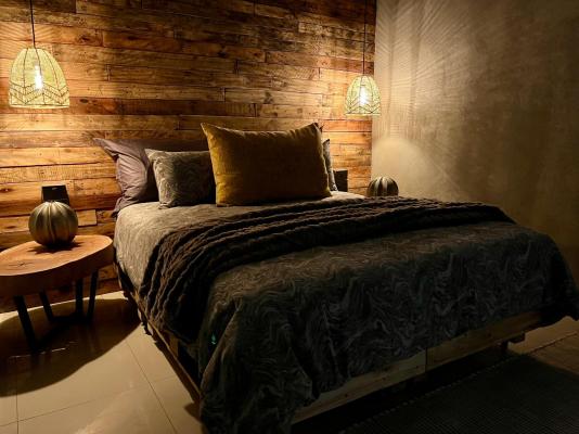 Room image 7