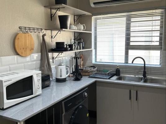 Room image 3