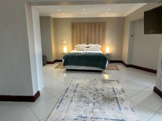 Room image 5