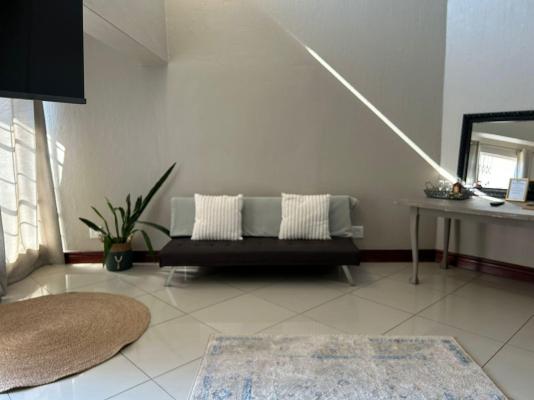 Room image 6