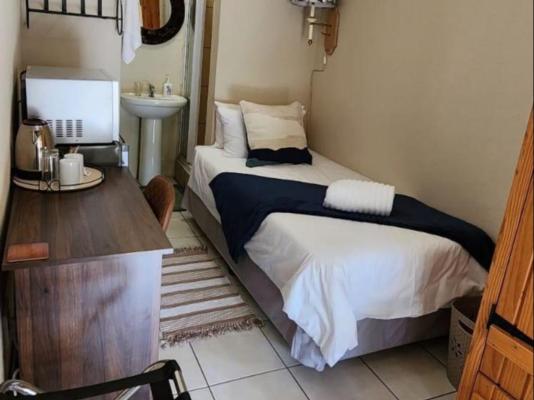 Room image 2