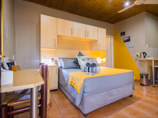 Marle Lodge Bed & Breakfast - 273760