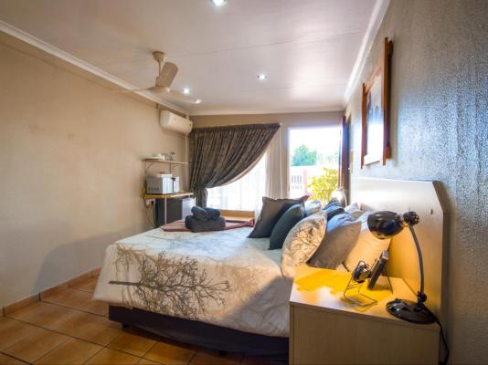Marle Lodge Bed & Breakfast - 273774