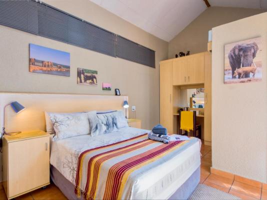 Room image 2