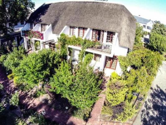 WedgeView Country House & Spa - Property / Building