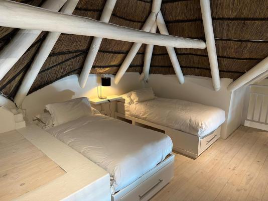 Room image 2