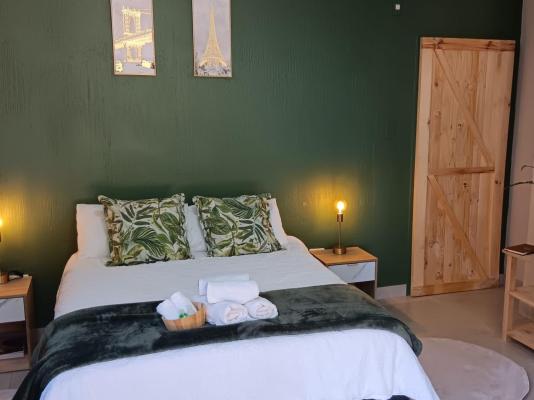 Room image 2