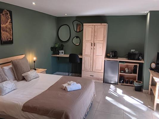 Room image 7