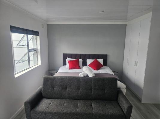 Room image 8