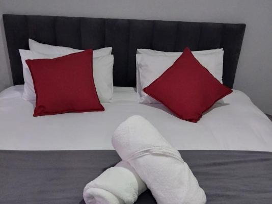 Room image 11