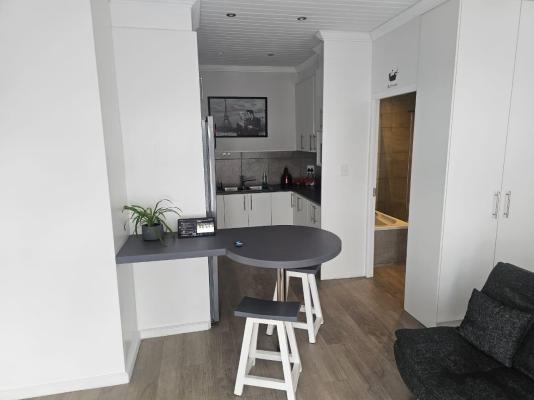 Grey House - 274021