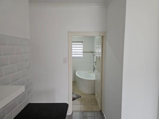 Room image 6