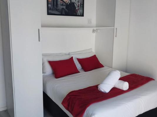 Room image 13