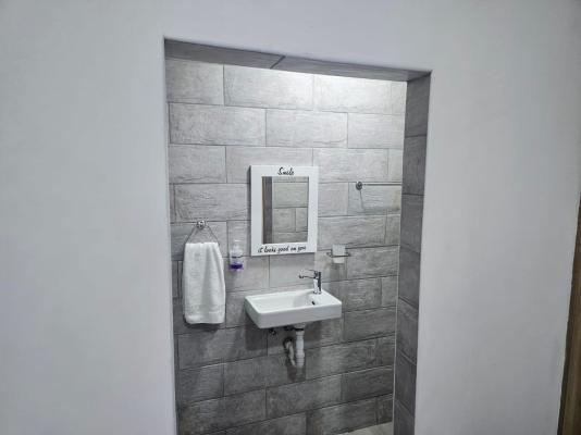 Room image 7