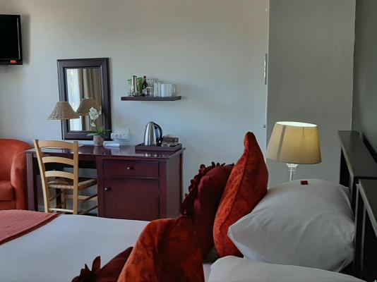 Room image 8