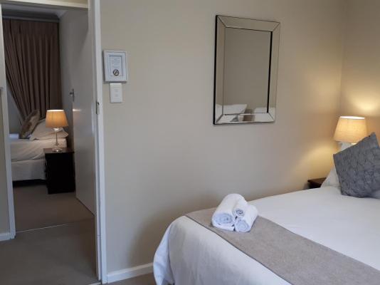 Room image 1