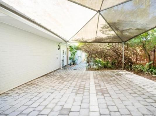 10 van der Westhuizen - Garden