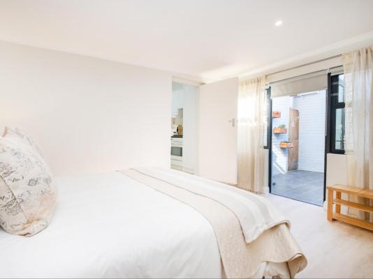 Room image 15