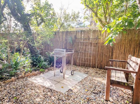 10 van der Westhuizen - 274150