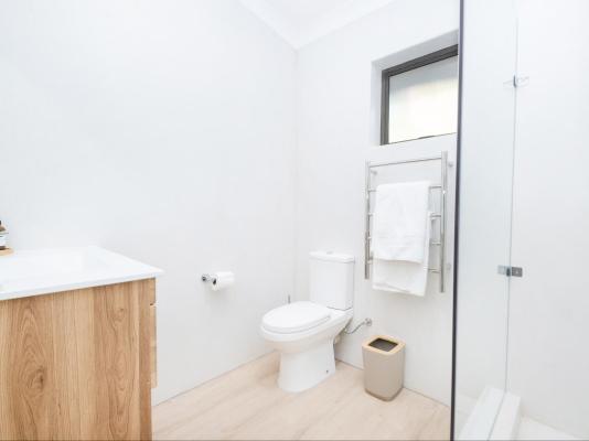 10 van der Westhuizen - 274163