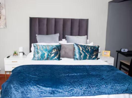 Room image 4