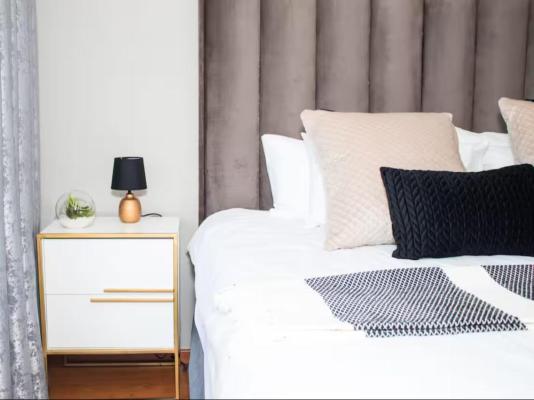 Room image 1