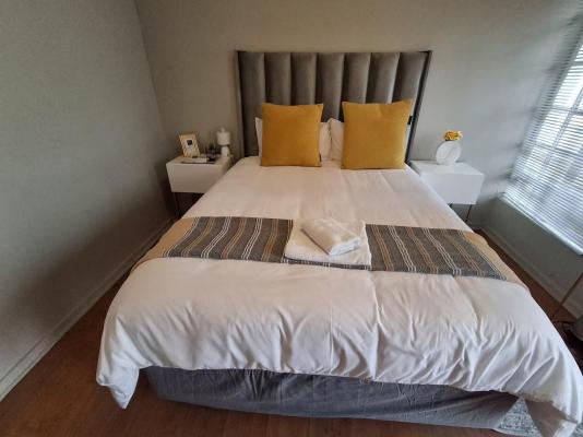 Room image 2