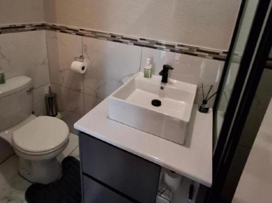 Room image 6
