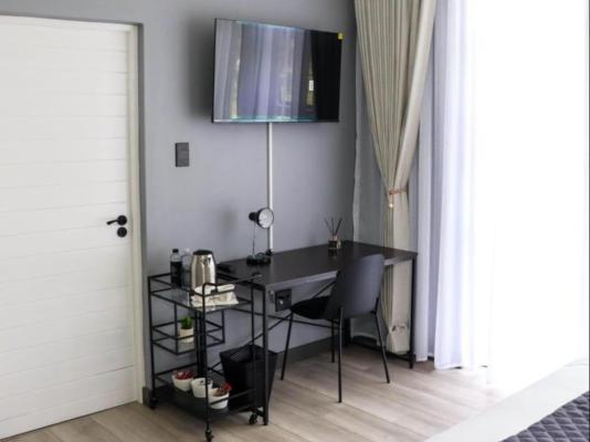 Room image 43