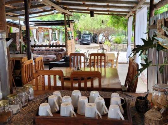 Aberdeen Self-Catering - Dining area