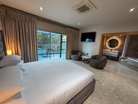 Room image 32