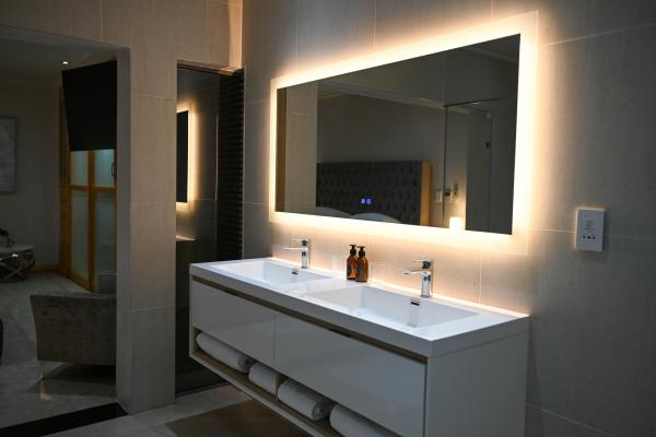 Room image 20