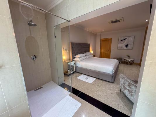 Room image 23