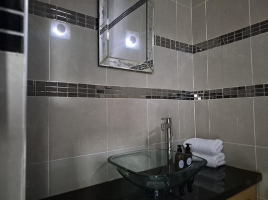 Room image 52