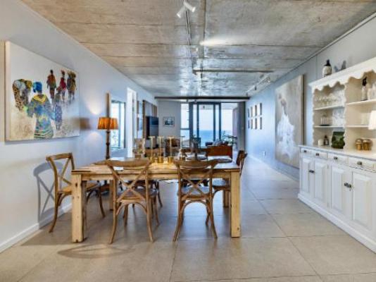 Ballito Ocean view - Dining area