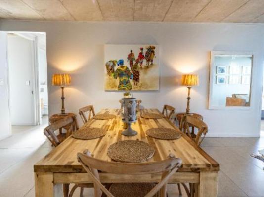 Ballito Ocean view - Dining area