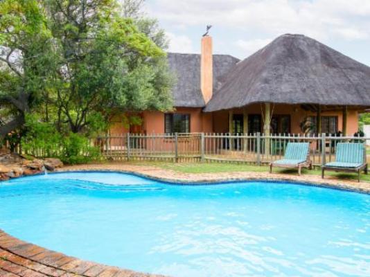 Lindani Game and Lodges - Swimming pool