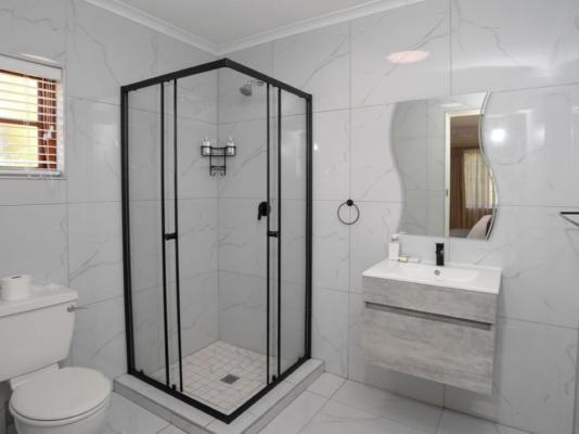 Room image 6
