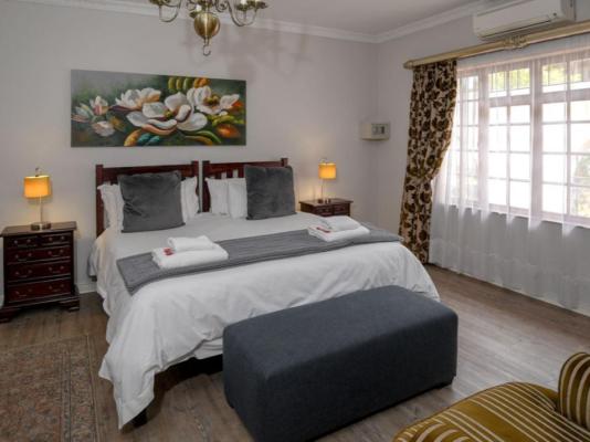 Room image 9