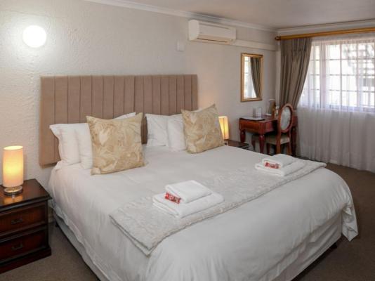 Dark Chocolate Guesthouse - 274896