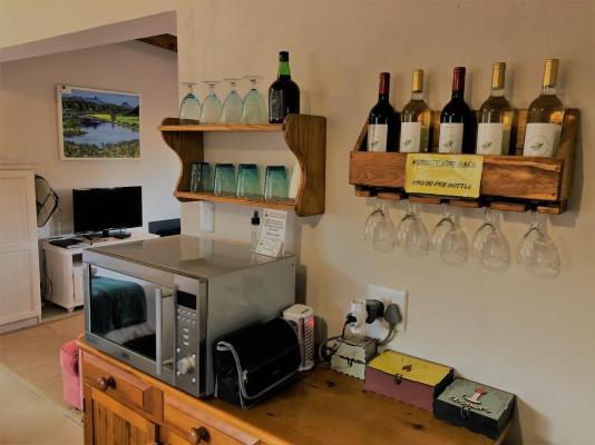 Oaksrest Vineyards Guest Farm - 275117