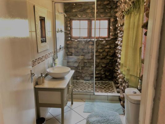 Oaksrest Vineyards Guest Farm - 275127